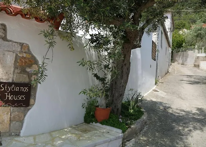 Διαμέρισμα Stylianos House 3 *